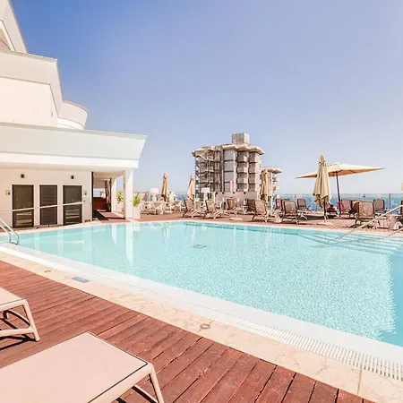 Hotel Baleira Funchal (Madeira)